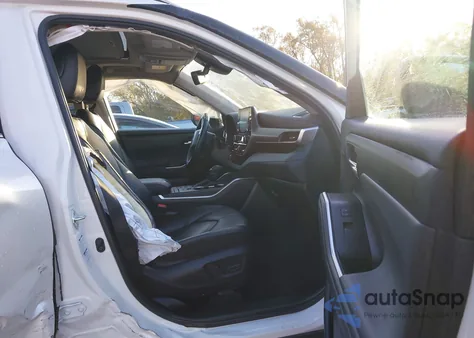 2022 Toyota Highlander Xle from USA, damaged, VIN 5TDHZRBH2NS192171